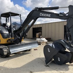 Pape Machinery Construction & Forestry - Pin grabber, pro-link thumb mini excavator.