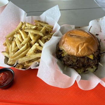 DUKES OLD FASHIONED ONION BURGERS - Updated May 2025 - 846 Photos & 592