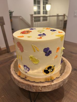 Flouring Cake Shop by null