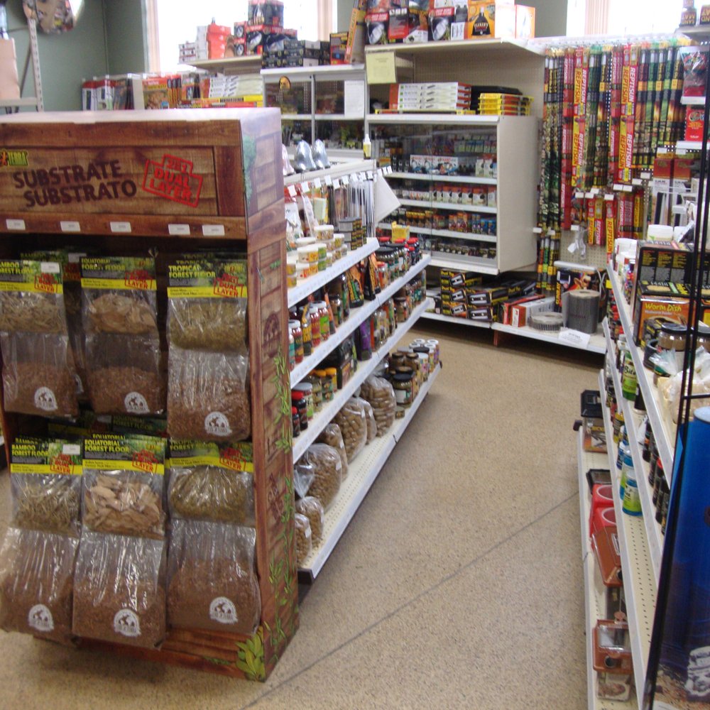 Twin Cities Reptiles - Fish & exotic supplies in front, right (east) side. - Pet Stores Near Me - Saint Paul, Minnesota Twin Cities Reptiles - Fish & exotic supplies in front, right (east) side. - Pet Stores Near Me - Saint Paul, Minnesota