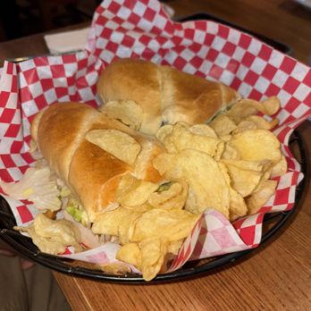 Beer Barrel Pizza & Grill - Pizza Near Me - Lima, Ohio