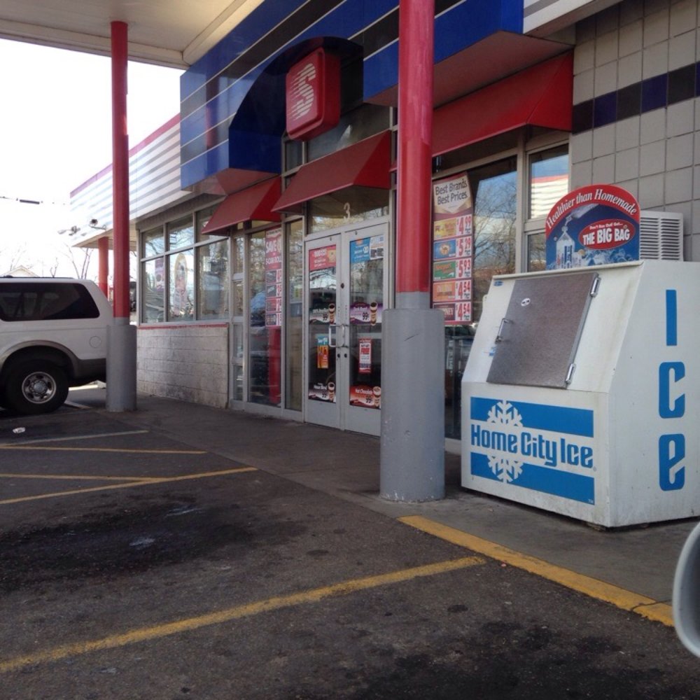 Speedway - Store front - Gas Stations Near Me - Cincinnati, Ohio Speedway - Store front - Gas Stations Near Me - Cincinnati, Ohio