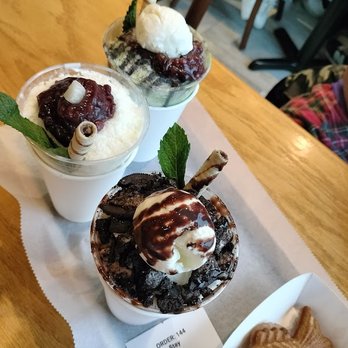 Cafe Leah - Bingsoo cups and choux cream bread - Desserts Near Me - Palisades Park, New Jersey Cafe Leah - Bingsoo cups and choux cream bread - Desserts Near Me - Palisades Park, New Jersey
