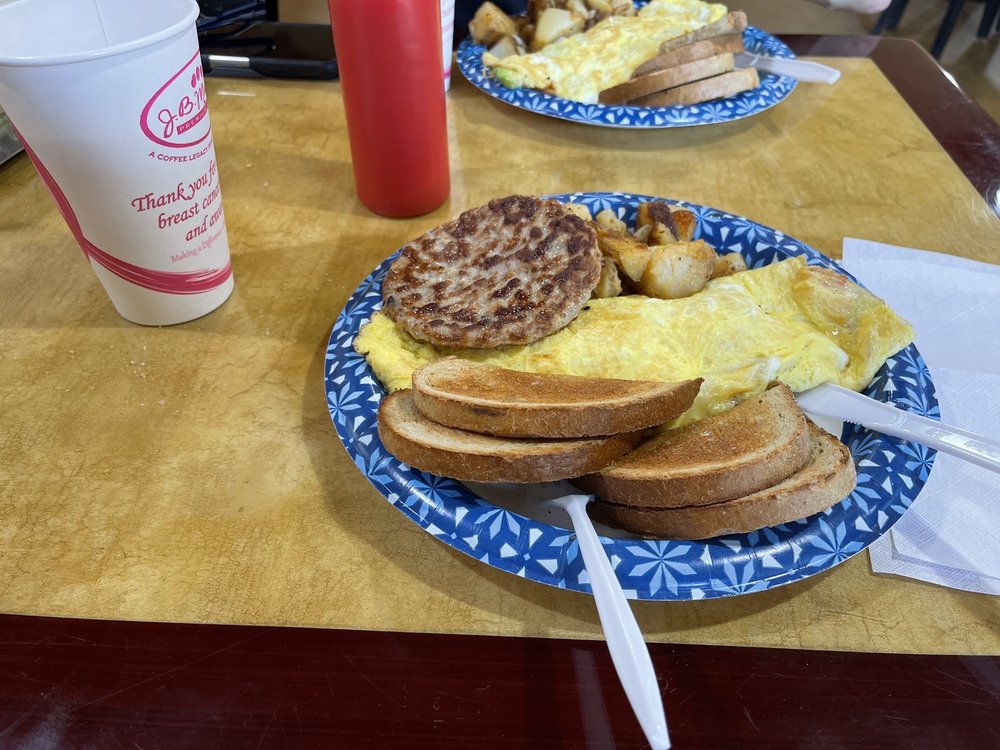 SAM’S COUNTRY STORES Updated September 2024 18 Photos & 25 Reviews