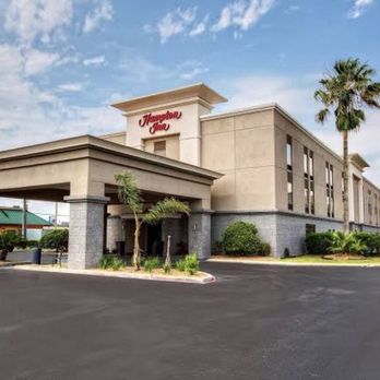 Hampton Inn Houston/Baytown - Hotel entrance - Hotels Near Me - Baytown, Texas Hampton Inn Houston/Baytown - Hotel entrance - Hotels Near Me - Baytown, Texas