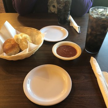 Joe's Pizza & Pasta - Yummy fresh bread and tomato sauce to start... - Italian Near Me - Amarillo, Texas