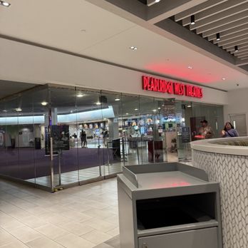 Consolidated Theatres Pearlridge - Cinema Near Me - Aiea, Hawaii