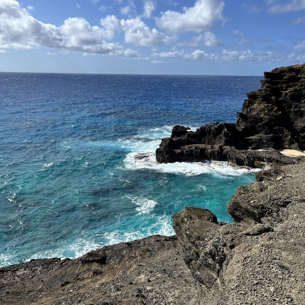 Makapu'u Lighthouse Hike Pillboxes - Landmarks & Historical Buildings Near Me - Honolulu, Hawaii Makapu'u Lighthouse Hike Pillboxes - Landmarks & Historical Buildings Near Me - Honolulu, Hawaii