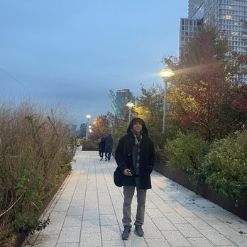 Domino Park - Parks Near Me - Brooklyn, New York