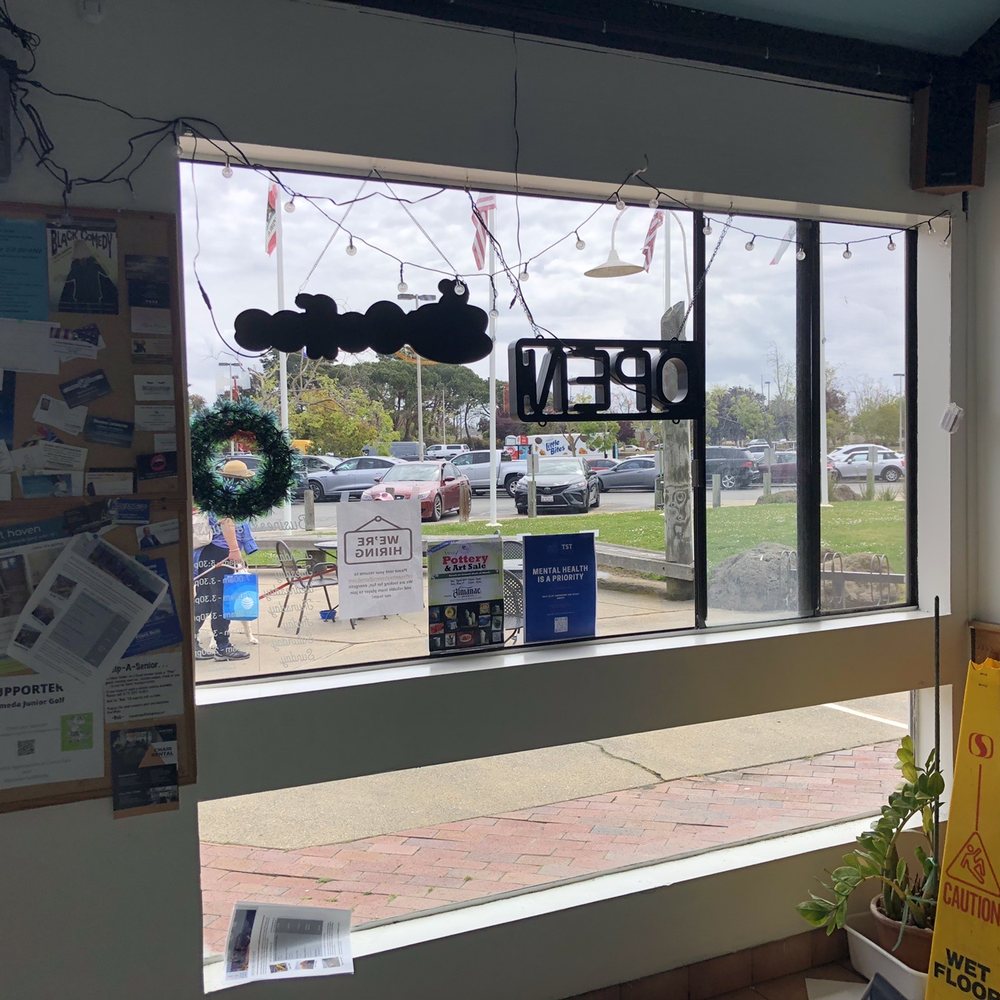 Coffee and Tea Traders - Inside - Coffee & Tea Near Me - Alameda, California