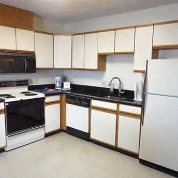 Yankee Suites Extended Stay - Hotels Near Me - Pittsfield, Massachusetts Yankee Suites Extended Stay - Hotels Near Me - Pittsfield, Massachusetts