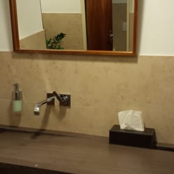 Zum Krug - Zum Krug: Sehr gepflegte, designte Toiletten