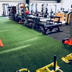 K & M Weightlifting - Prowlers Sleds Sandbags, WOW