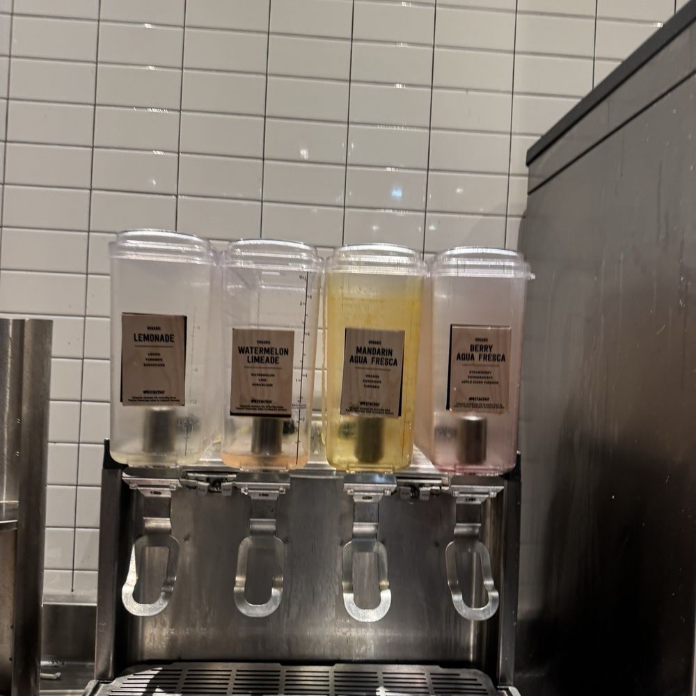 Chipotle Mexican Grill - no drinks - Mexican Near Me - Rockaway, New Jersey