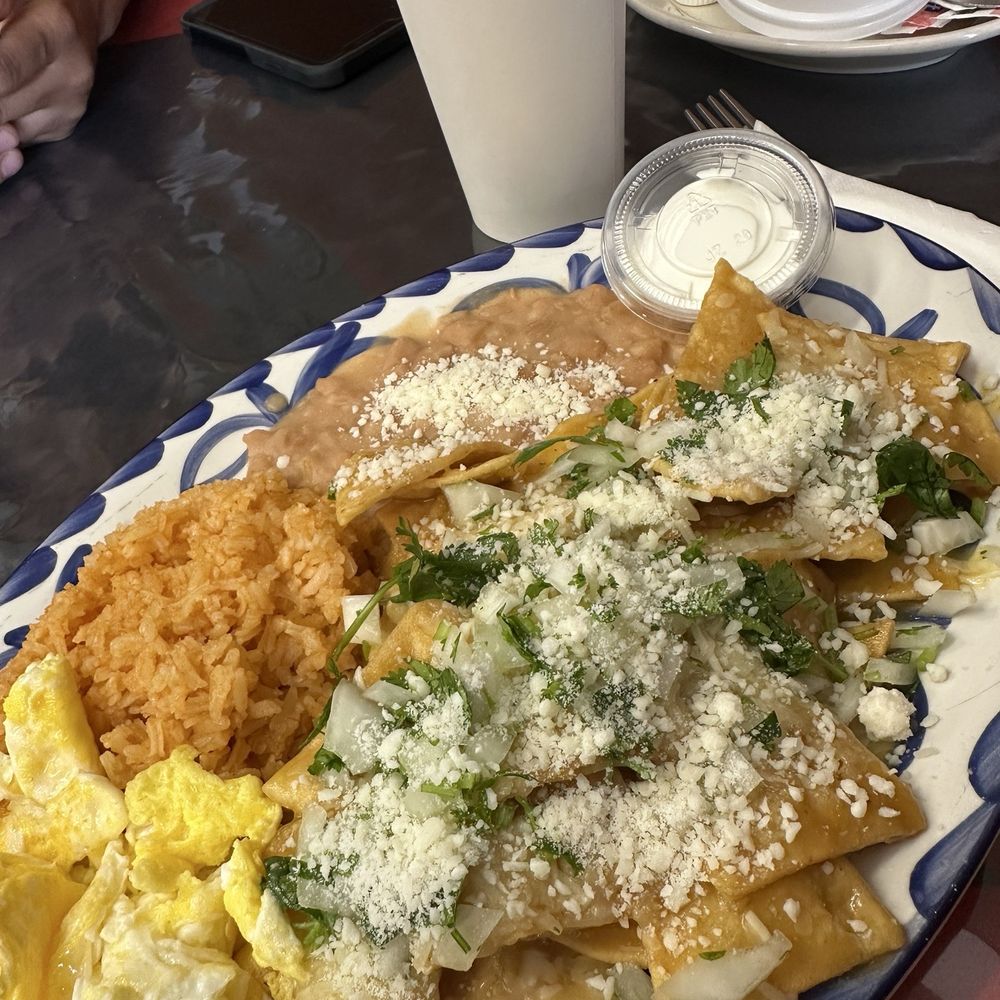 Green Chilaquiles (spicy) Green Chilaquiles (spicy)