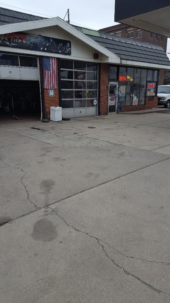 K & W BUTTERSLICK Updated September 2024 835 W 5th Ave, Gary