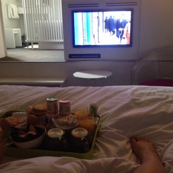 Sozo Hotel - Petit déjeuner, possibilité de service en chambre sans supplément - Hotels Near Me - Nantes, 44 Sozo Hotel - Petit déjeuner, possibilité de service en chambre sans supplément - Hotels Near Me - Nantes, 44