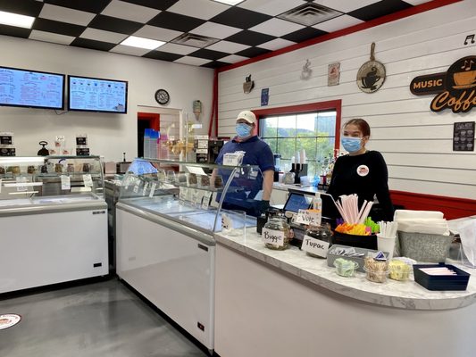 Mimi's Ice Cream & Coffee Shoppe by null