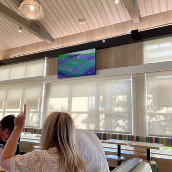 Super Duper Burgers - Burgers Near Me - Roseville, California