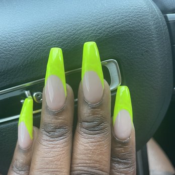 LeeLe Nail Salon - Lines are not even straight!!! Horrible salon - Nail Salons Near Me - Silver Spring, Maryland LeeLe Nail Salon - Lines are not even straight!!! Horrible salon - Nail Salons Near Me - Silver Spring, Maryland