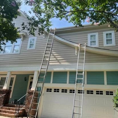 Slide of Vanegas Handyman