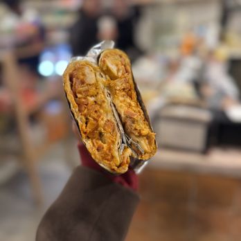 Fontys Deli Dukaan - Sandwiches Near Me - New York, New York