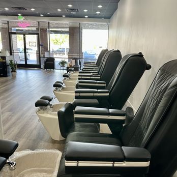 Nail & Beauty Haven - Amazing massage chairs! - Nail Salons Near Me - Folsom, California