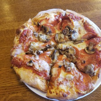 Giovanni's - Personal pizza with pepperoni and mushroom. One of the best I've ever tasted! - Pizza Near Me - Mammoth Lakes, California Giovanni's - Personal pizza with pepperoni and mushroom. One of the best I've ever tasted! - Pizza Near Me - Mammoth Lakes, California