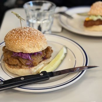 Susie's Rise & Dine - Chicken Sandwich - Diners Near Me - Toronto, Ontario Susie's Rise & Dine - Chicken Sandwich - Diners Near Me - Toronto, Ontario