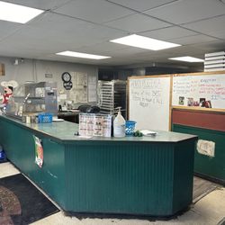 Bb's Pizzeria - BB's counter