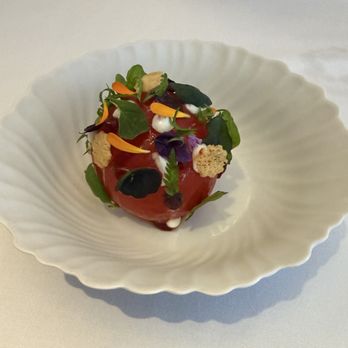 Restaurant Gordon Ramsay - Tomato (Sour Cherry, Burrata, Ponzu) - French Near Me - London, XGL Restaurant Gordon Ramsay - Tomato (Sour Cherry, Burrata, Ponzu) - French Near Me - London, XGL