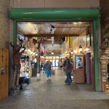 Wall Drug Store - Drugstores Near Me - Wall, South Dakota