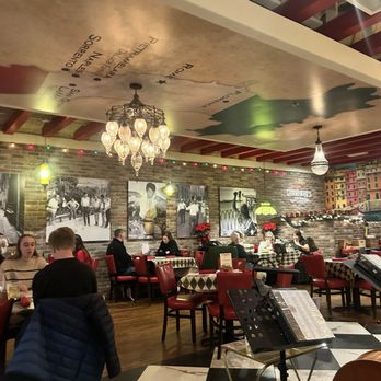 Sorrento’s Italian Joint - Main dining room - Pizza Near Me - Cincinnati, Ohio Sorrento’s Italian Joint - Main dining room - Pizza Near Me - Cincinnati, Ohio