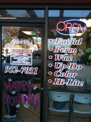 Dori's Salon Photos