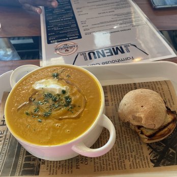 Farmhouse Cafe - Breakfast & Brunch Near Me - Honolulu, Hawaii