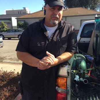 Master Glass Technicians - Owner Frank . Sweeet handsome Itarian ! - Windshield Installation & Repair Near Me