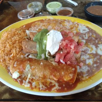 Los Tres Hermanos Express - Chile relleno, flautas, and enchilada combo - Mexican Near Me - Sylmar, California Los Tres Hermanos Express - Chile relleno, flautas, and enchilada combo - Mexican Near Me - Sylmar, California