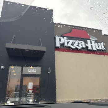 Pizza Hut - Store photo - Chicken Wings Near Me - Valdosta, Georgia Pizza Hut - Store photo - Chicken Wings Near Me - Valdosta, Georgia