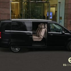 EG Chauffeurs - Mercedes V Class 7 seater
