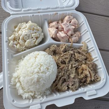 Leong’s Market & Grill - Kalua pork, rice, mac salad, spicy poki - Poke Near Me - Kapaa, Hawaii Leong’s Market & Grill - Kalua pork, rice, mac salad, spicy poki - Poke Near Me - Kapaa, Hawaii