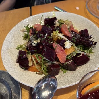 Jaleo - Ensalada de Remolacha - Spanish Near Me - Washington, DC, District of Columbia