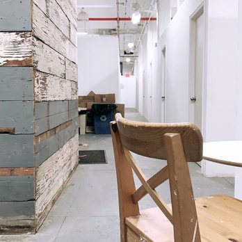 Trestle Art Space - 1st Floor Common Area. - Art Space Rentals Near Me - Brooklyn, New York Trestle Art Space - 1st Floor Common Area. - Art Space Rentals Near Me - Brooklyn, New York