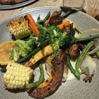 Moku Kitchen - Vegetables - Cocktail Bars Near Me - Honolulu, Hawaii