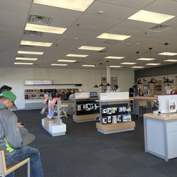 Verizon - Lack of people
