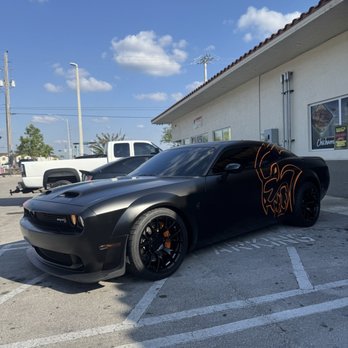 Black Diamonds Tinting Garage - Car Window Tinting Near Me - Homestead, Florida Black Diamonds Tinting Garage - Car Window Tinting Near Me - Homestead, Florida
