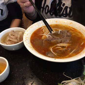 Pho Linh - Bun bo Hue - Vietnamese Near Me - Toronto, Ontario Pho Linh - Bun bo Hue - Vietnamese Near Me - Toronto, Ontario