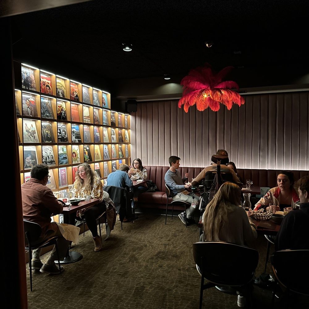 Lola’s - Dining area - American Near Me - Madison, Wisconsin Lola’s - Dining area - American Near Me - Madison, Wisconsin