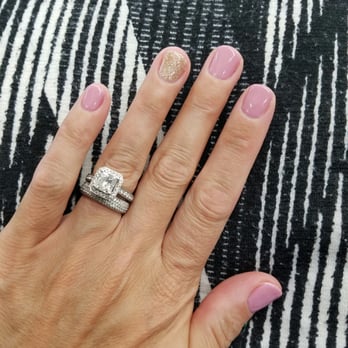 Diamond Nails - My nails were dead upon arrival.....back to life with some Rock n' Rose and gold finger! Thanks to Linda - Nail Salons Near Me - Fullerton, California
