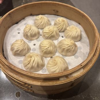Din Tai Fung - Kurobuta Pork Xiao Long Bao (10 each) - Shanghainese Near Me - Costa Mesa, California Din Tai Fung - Kurobuta Pork Xiao Long Bao (10 each) - Shanghainese Near Me - Costa Mesa, California