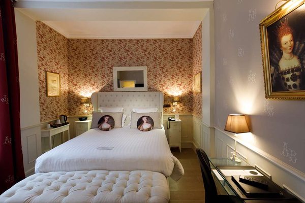 Hotel & Spa Le Grand Monarque Chartres by null
